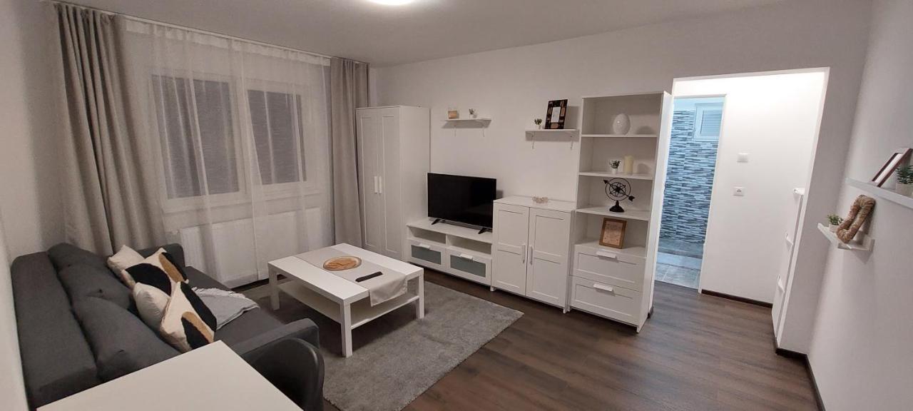 Twin Apartments Sibiu Bagian luar foto