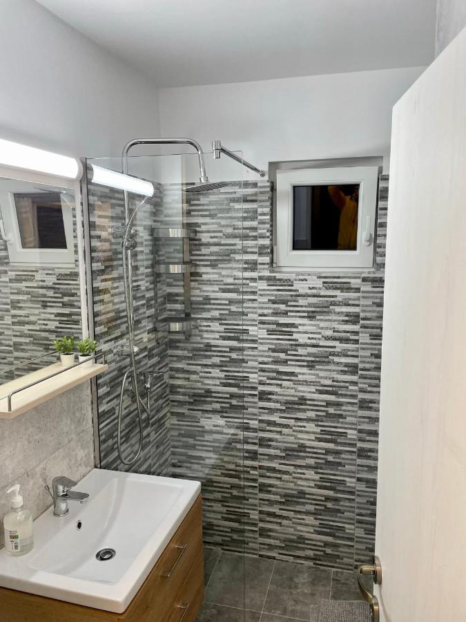 Twin Apartments Sibiu Bagian luar foto